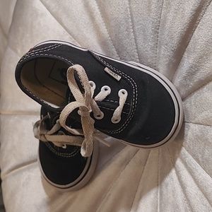 Vans Toddler size 5 classic black white canvas lace up sneaker shoes Unisex